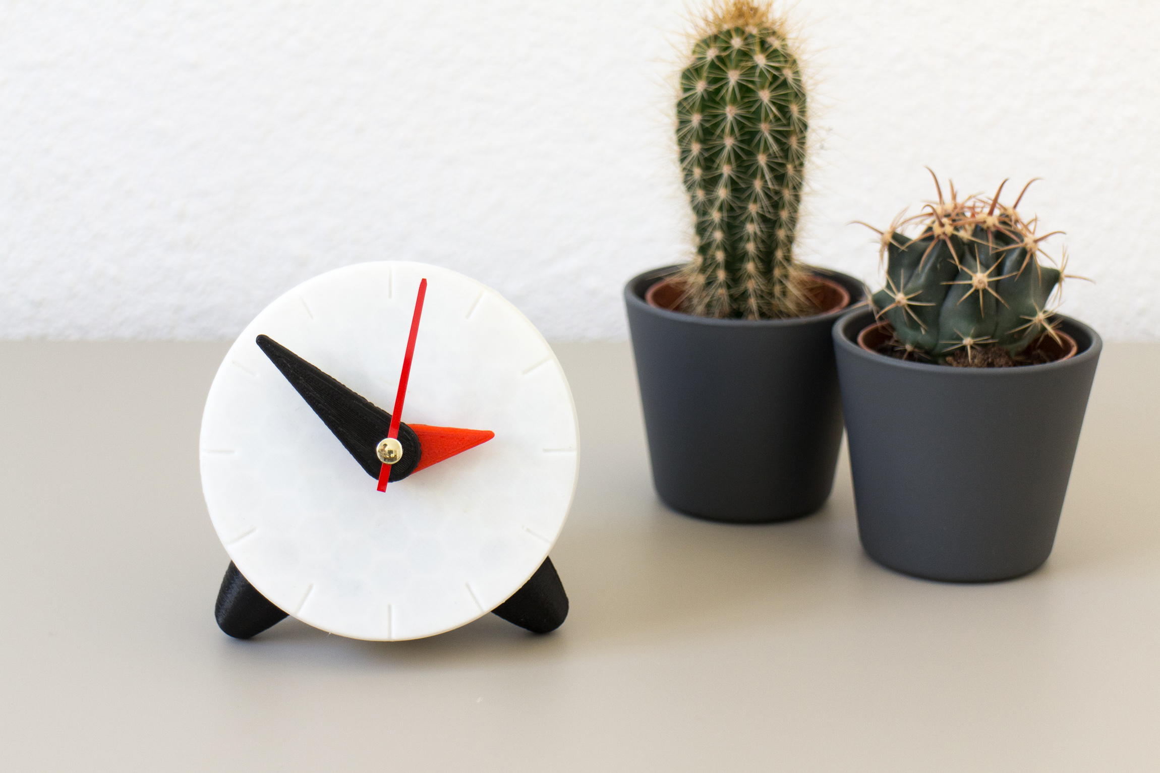 3D printed clock with plant