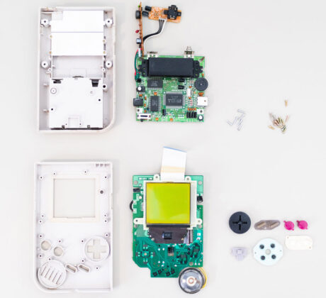 Disassembling the Game Boy - deDesigned